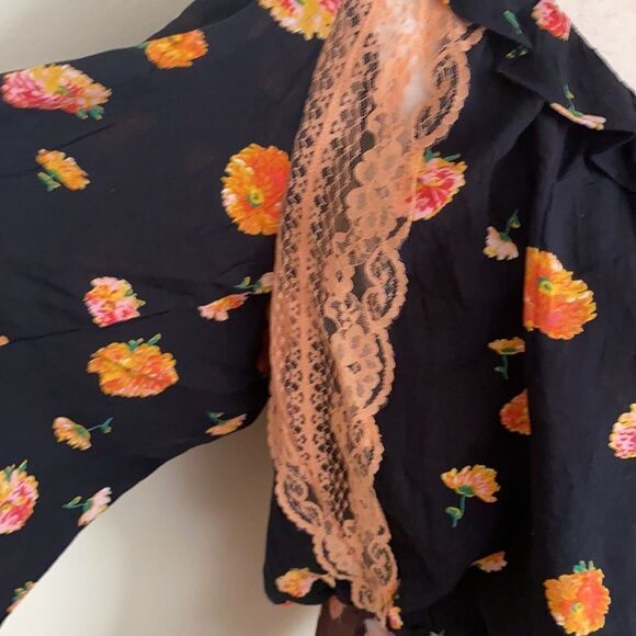 NWT Free People Poppy Floral V-neck Bodysuit Sz M - Picture 11 of 16